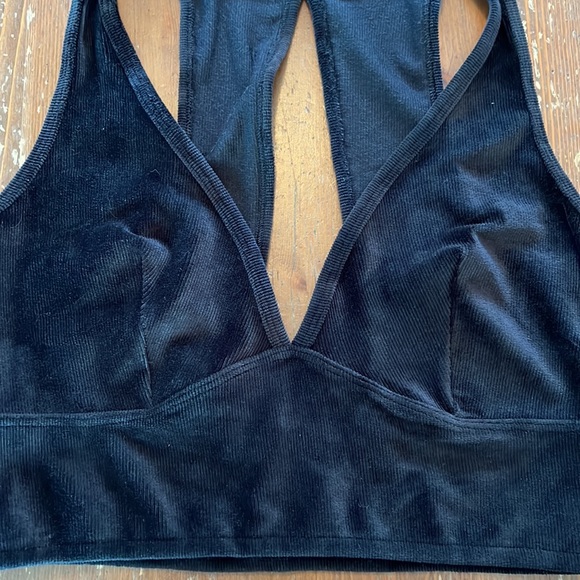 Colsie Ribbed Bra Crop - Picture 2 of 4